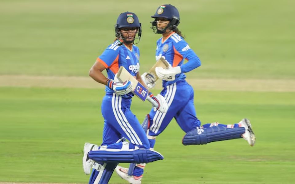 South Africa beat India by six wickets in 1st Women's T20I